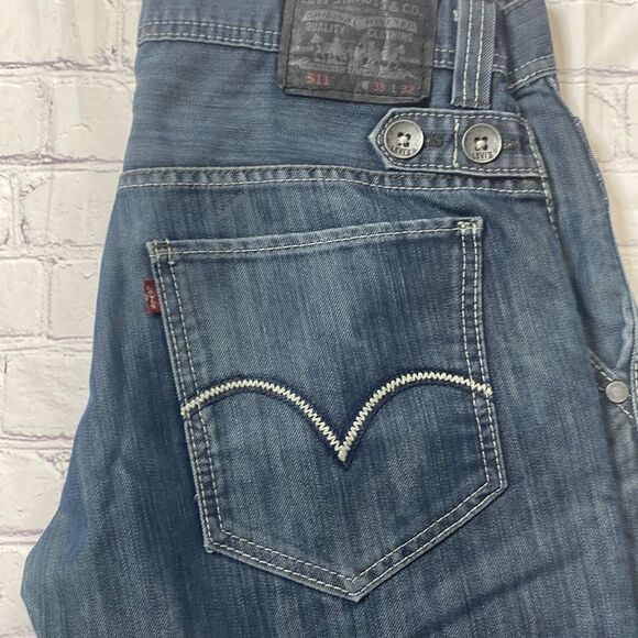 Levi Straus & Co. Men's SOHO 511 Straight Jeans Size 33 - Picture 2 of 13